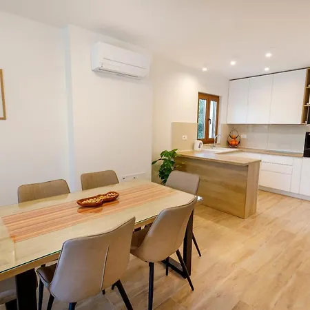 Rusinac - Private Heated Pool ヴィラ Kaštela