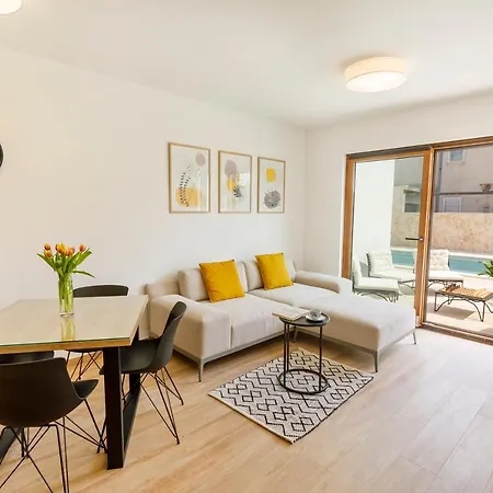 Rusinac - Private Heated Pool Kaštela