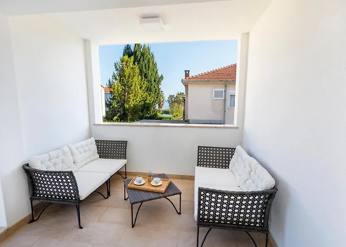Rusinac - Private Heated Pool Vila