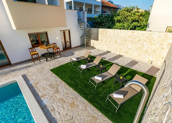 Rusinac - Private Heated Pool Vila