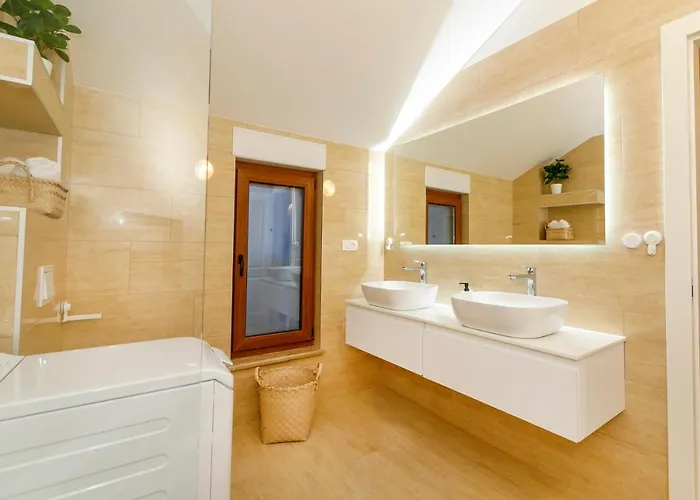 Rusinac - Private Heated Pool Vila