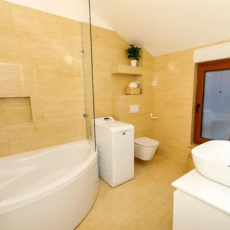 Rusinac - Private Heated Pool Вилла